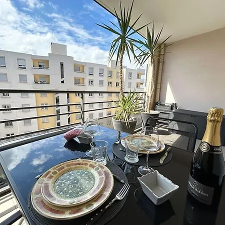 Avec Balcon * Lyon